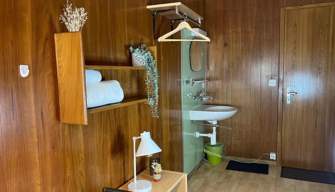 Hotel Jaeger Муртен Экстерьер фото