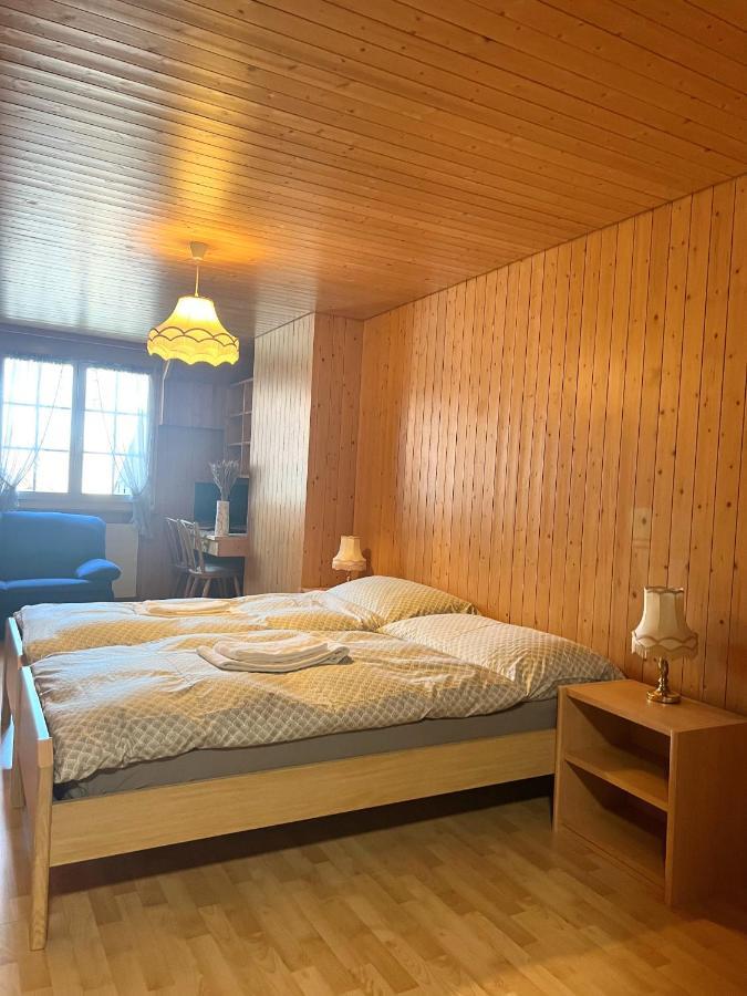 Hotel Jaeger Муртен Экстерьер фото